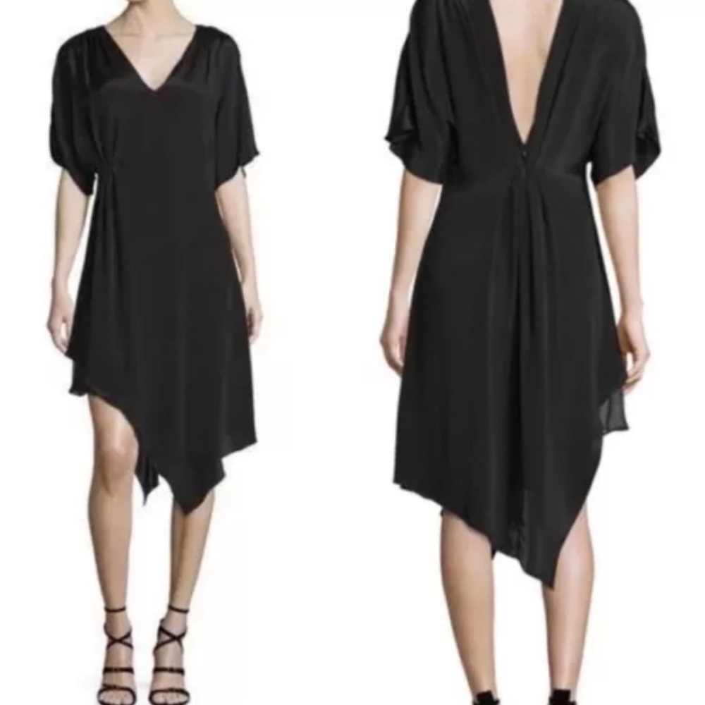 Alice Olivia Geena Dress Size 4 Black Asymmetrical V-Neck Short Sleeves